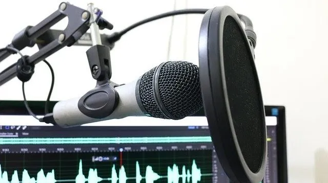 Microphone in a podcast recording studio