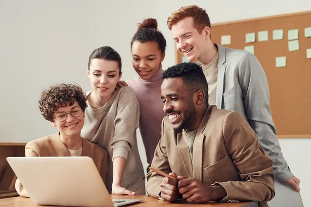 Of people looking on laptop