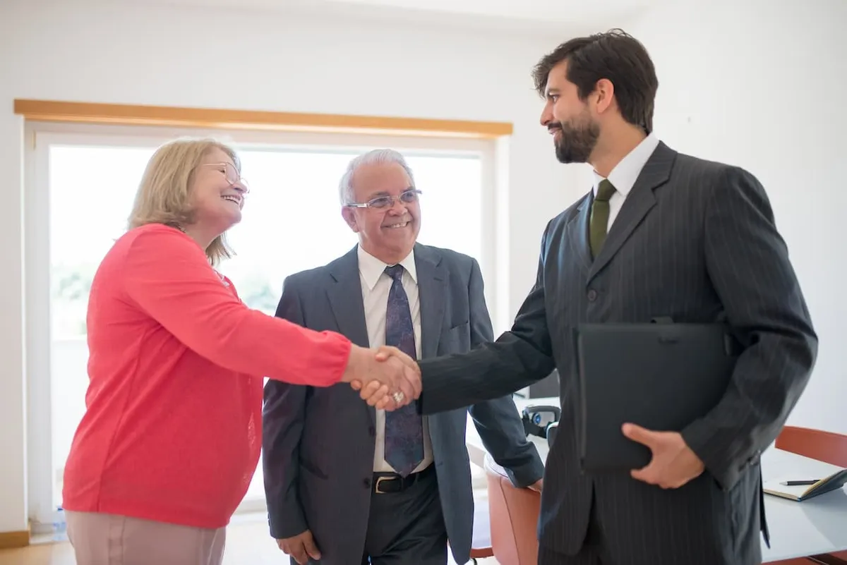 Building a great property referral plan is one way to gain serious buyers