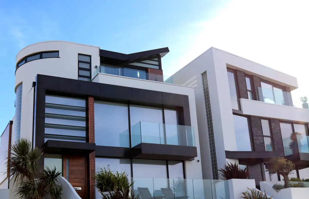 Leverage effective real estate marketing materials to attract qualified buyers to your luxury homes