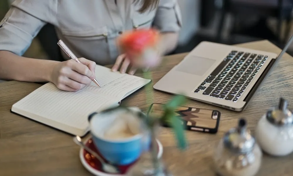 Providing quality content with relevant real estate keywords helps your website rank higher on SERPs