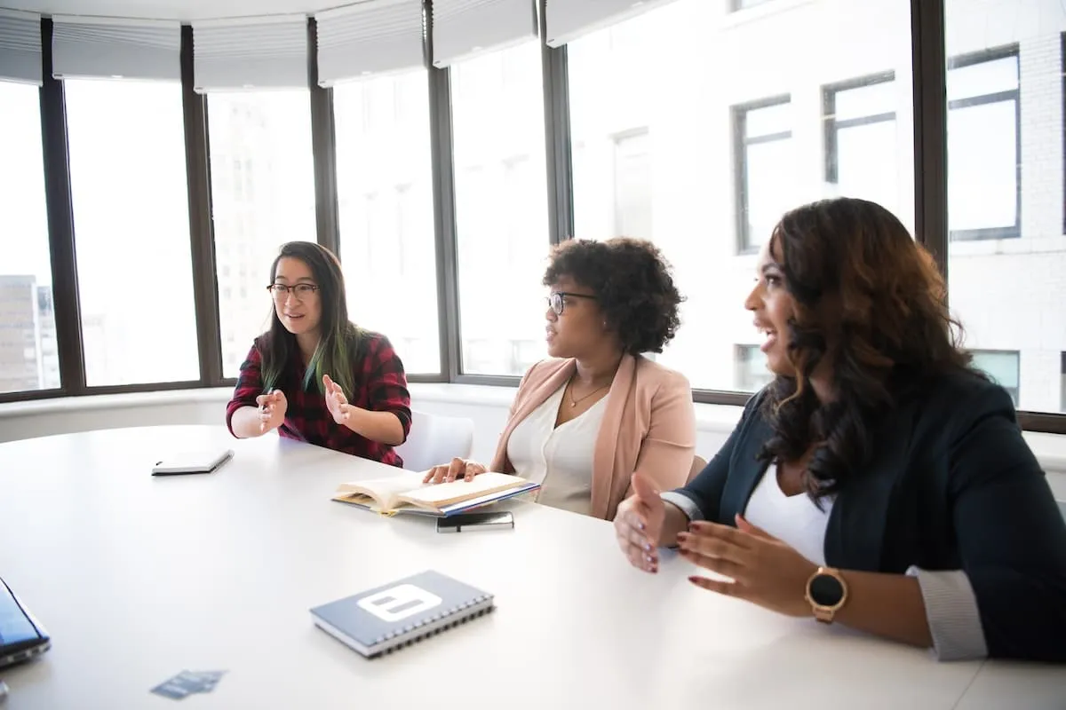 Women in real estate meeting to build their professional network