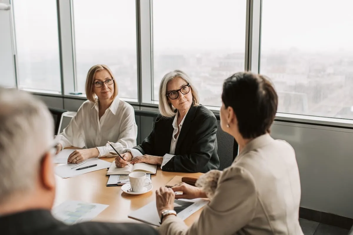 Does a fractional CMO go to market strategy, full time CMO, hiring a fractional CMO, strategic planning process