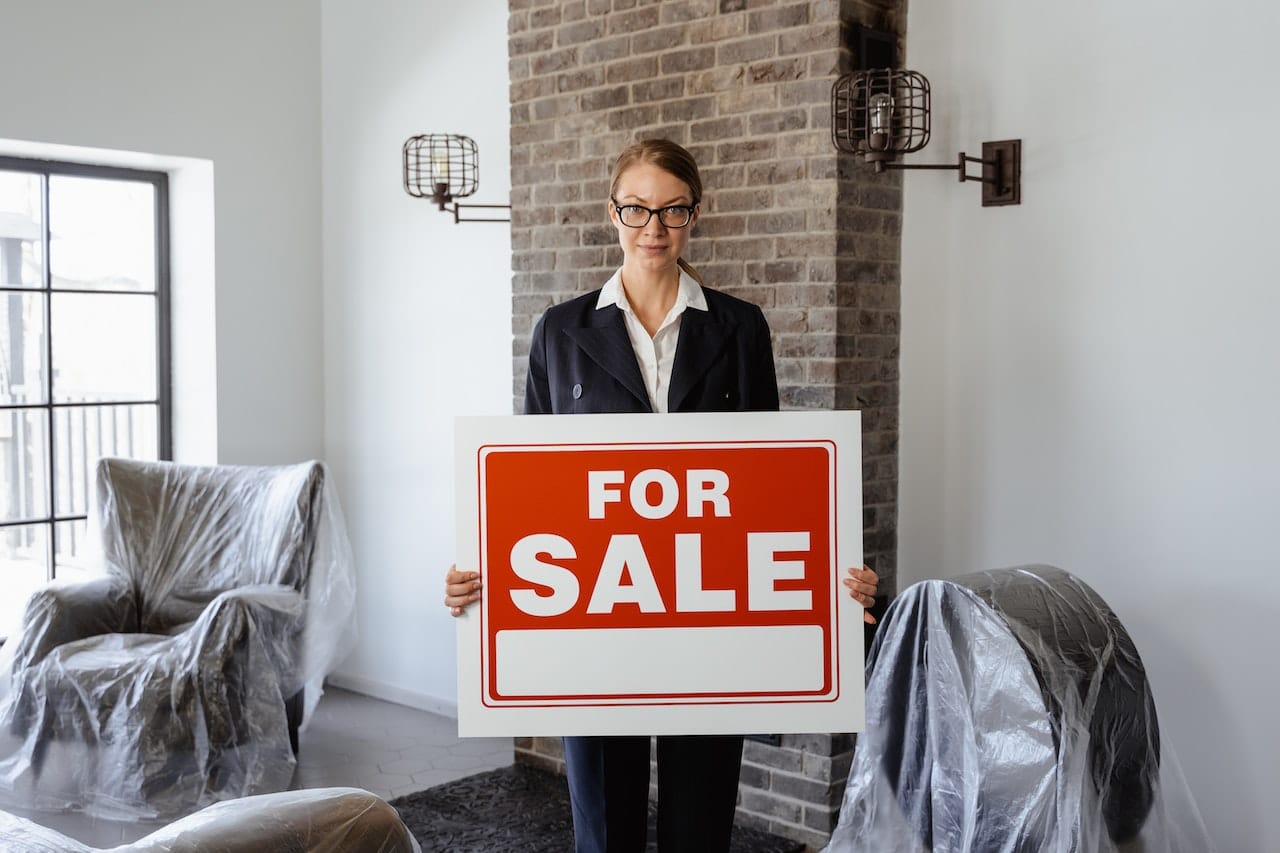 Getting some real estate sales experience will help you know how to handle luxury property transactions
